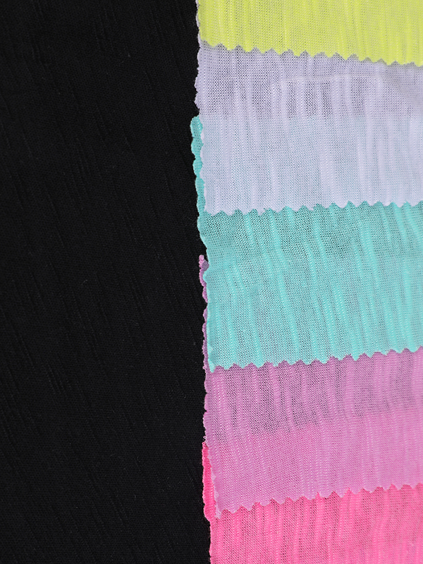 SINGLE JERSEY AH-970069 65%T+35%R The space between the knitted loops facilitates the removal of sweat